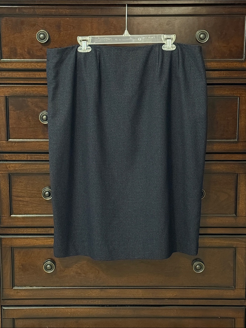 Women’s Larry Levine Skirt